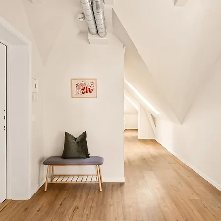 Hh24 - Modern L Center * Bergen