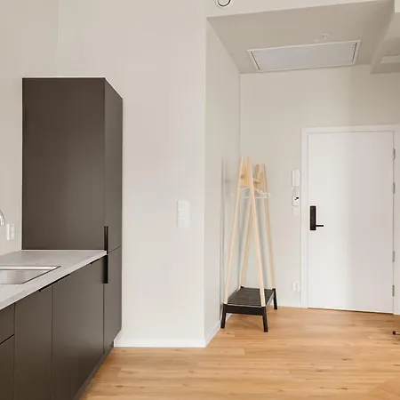 Hh - Modern L Center * ברגן