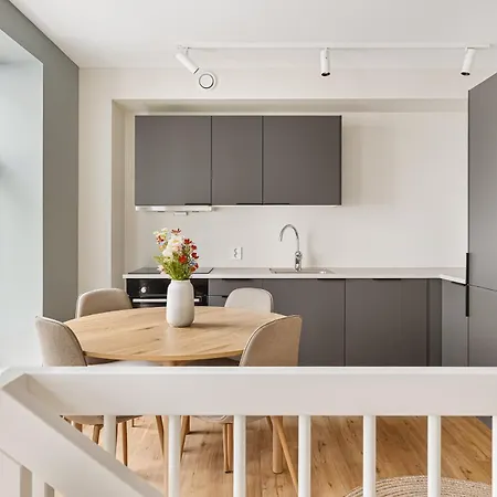 Апартаменты Hh - Modern L Center