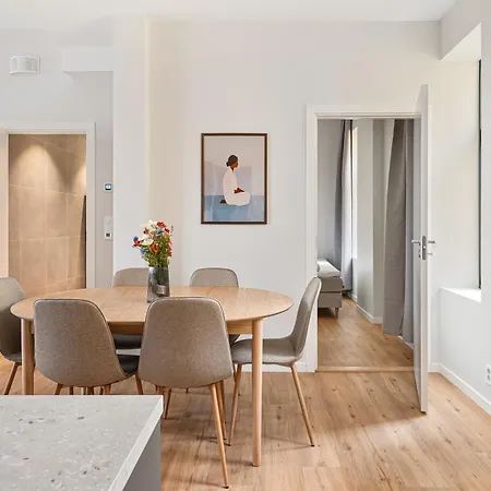 Hh - Modern L Center Берген