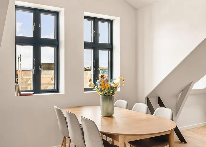 Hh - Modern L Center * Bergen