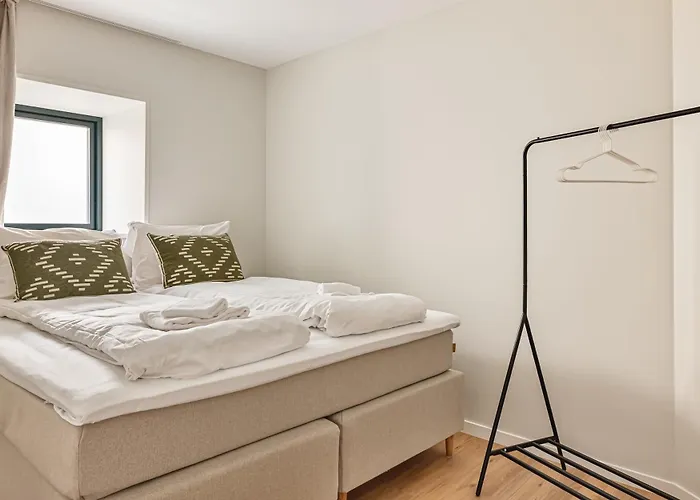 Daire Hh - Modern L Center